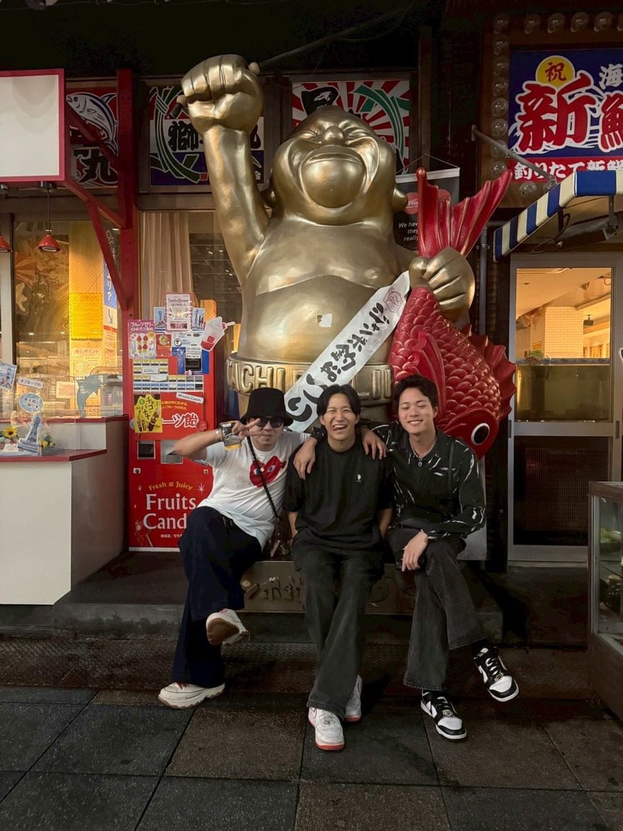 1204__ys's tweet photo. 子父が大阪にいたらしい、一生沖縄にいてほしい帰ってくんな。どの面下げて大阪に戻ってこれるねん。 https://t.co/9pzYya1AF7