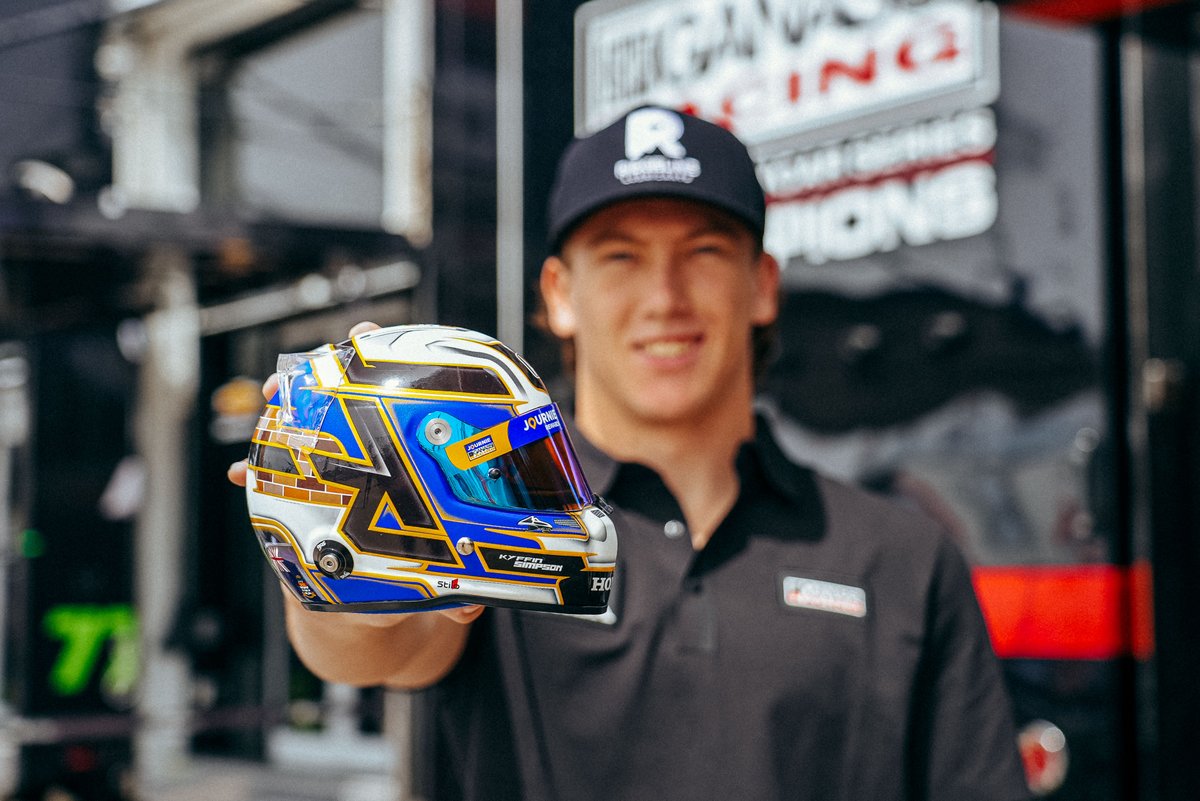 Mini helmet giveaway 🚨

I'm giving away TWO of these mini Stilo ST5s on my Instagram. They're a replica of my 2024 Indianapolis 500 helmet. 

All you have to do is follow and comment to enter. That's it. 

instagram.com/p/DKfTzwMxwXi/…