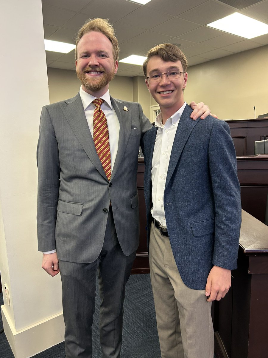 Glad to get to meet <a href="/realTJRoberts/">TJ Roberts</a> today in Frankfort!