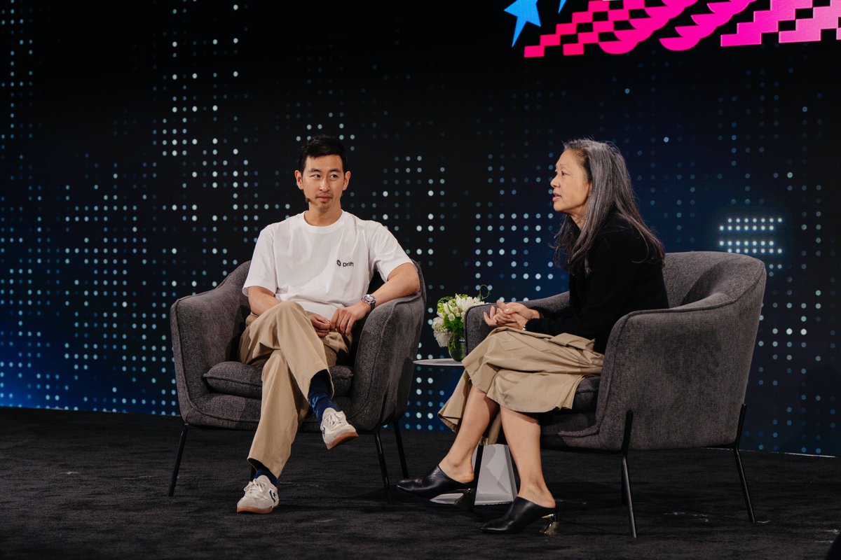 solana's tweet image. Solana is becoming the blockchain of choice for internet capital markets — open, highly liquid, and built for velocity.

Highlights from Kraken, Fidelity, r3, and more at Accelerate 🧵