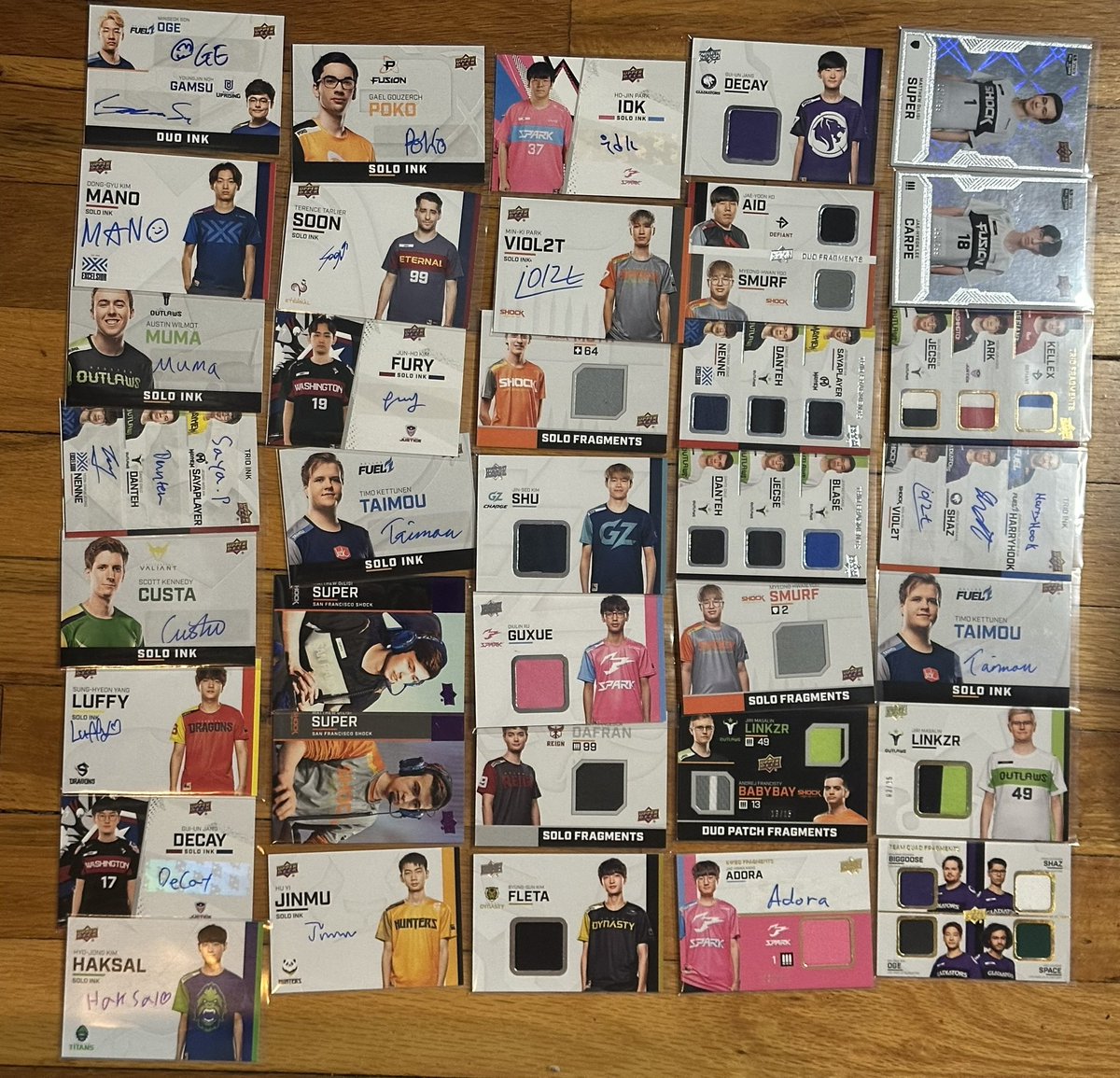 🚨 GIVEAWAY TIME 🚨
Massive OWL trading card giveaway sponsored by <a href="/MuffinCards/">Muffin (e)Sports Cards</a> ! Muffin is one of the most dedicated collectors of OWL Memorabilia &amp; does so much for the community! LEGEND!

To Enter:
❤️ Like &amp; Retweet
🧡 Follow me &amp; <a href="/MuffinCards/">Muffin (e)Sports Cards</a> 
💛 Comment your favorite memory