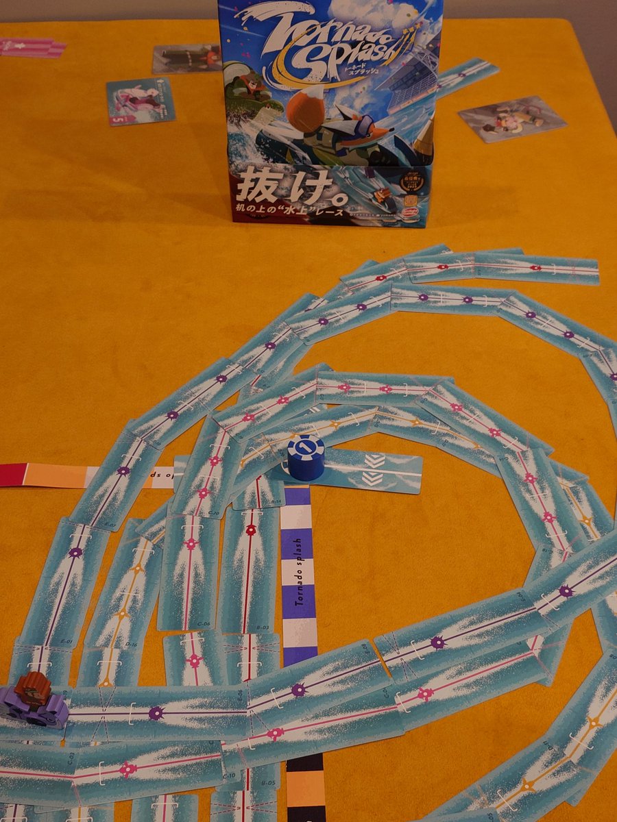 bi__shadow's tweet image. 今日も色々なゲームでボドゲ会をしましたぞ🤩
人それぞれ好きなゲーム、苦手なゲーム、ありますな🤔
私はドブルのような反射神経系のゲームが苦手ですぞ😱😱😱

ボドゲチーム大きくする為また募集しますかな🤩
そう言えば…将棋や囲碁は「棋士」麻雀は「雀士」ボドゲは「ボド士」？
#ボードゲーム