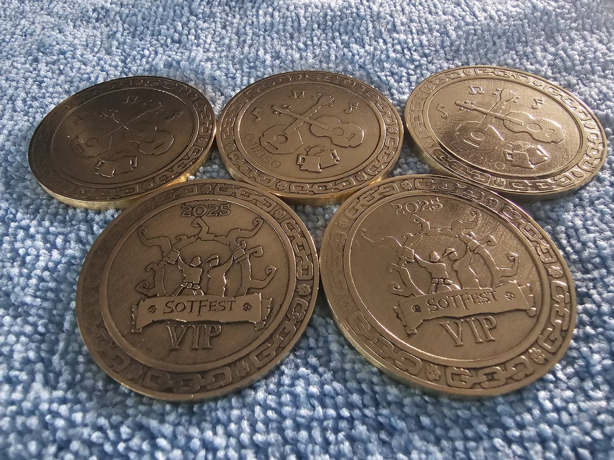 AreConspiracy's tweet image. It has been an interesting challenge making these metal coins for @SoTFest (there's way more than 5, don't worry) . I think they turned out well. Who got their VIP tickets for #SoTFest?
Why are shiny things so hard to photograph?
@SeaOfThieves #SeaOfThieves #BeMorePirate