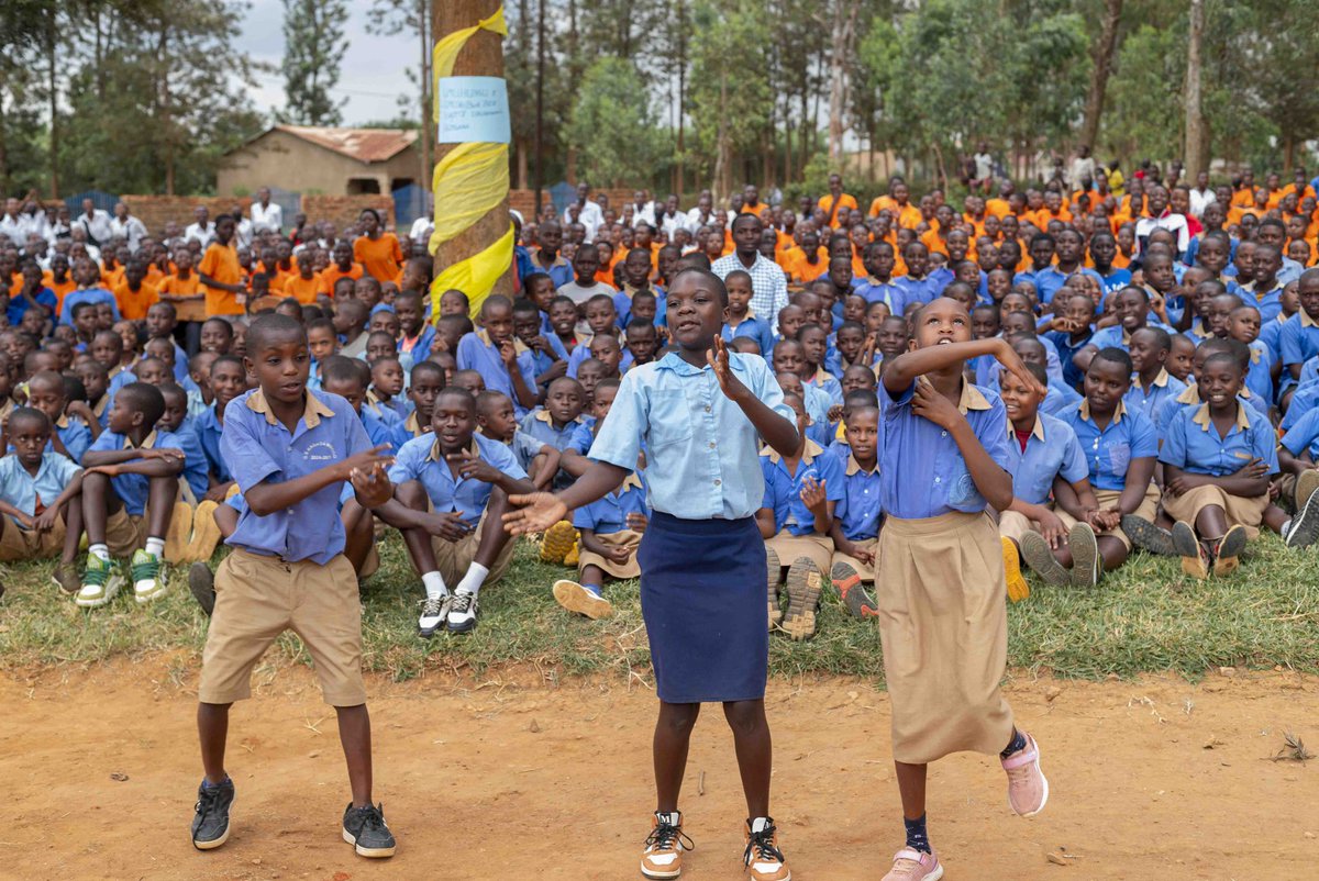 Since 2023, the LEFGBV project has reached over 17,000 students, with a strong focus on both girls and boys. 

It has made significant achievements such establishing codes of conduct to protect all students and guide the behavior of staff, trained school leaders and teachers to