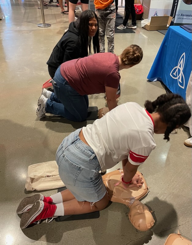 In honor of National CPR Week, the <a href="/AHAIndiana/">American Heart Association Indiana</a> joined us at the <a href="/TheIndianaFever/">Indiana Fever ®</a> game to teach fans CRP. 

The American Heart Association says more than 350,000 out-of-hospital cardiac arrests happen every year and immediate CPR can double a person's chance of survival. ❤️