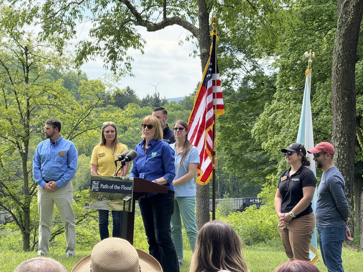 911trail tweet media