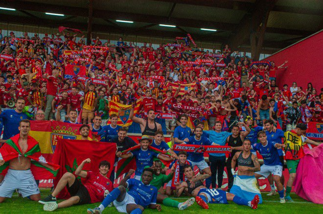 Bueno después de lo vivido el Domingo en Soria al estar presente en el ascenso del <a href="/TeruelCd/">Club Deportivo Teruel</a> como TUROLENSE ORGULLOSO vuelve tocar volver