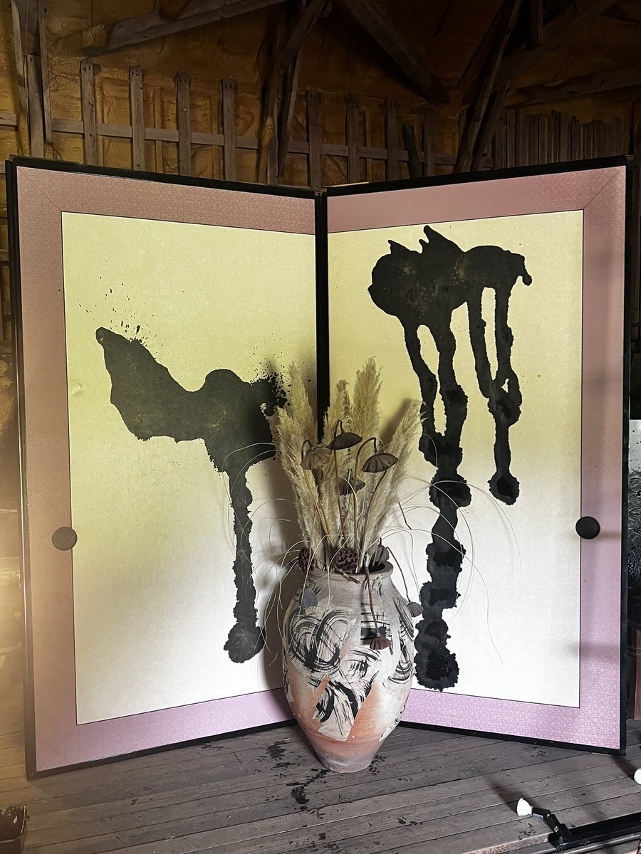 伴田良輔写真帖
「雫」
８点の襖絵新作のうち２点