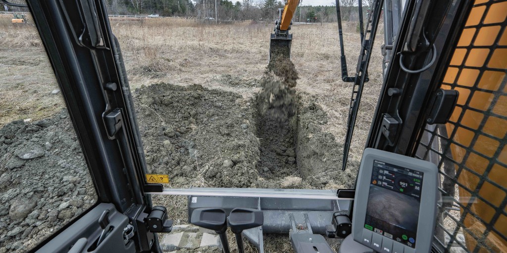 Case Construction Equipment rolls out two new midi excavators, compact size, big power for tight job sites. ow.ly/9sYY50W4kAQ