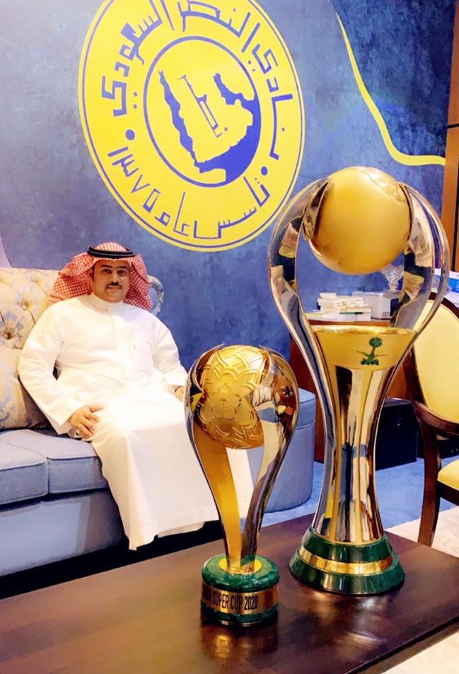 صالح جارسيا (@18s7_) on Twitter photo 🚨🚨🚨🗣️- العضو الذهبي بالنصر محمد العلي (<a href="/abu_mishriy/">محمد العلي</a>)
"المناصب ليست ملكًا لأحد، و #النصر لا ينتظر من يتعلّق بكرسيه رغم السقوط المتكرر ، ارحلو فالصمت عنكم لم يعد حكمة، بل مصيبة وخذلان للنصر وجماهيره وتاريخه 😨😨😨".
#رحيل_اداره_الصندوق_مطلب_نصراوي 🚨🚨🚨🗣️- العضو الذهبي بالنصر محمد العلي (<a href="/abu_mishriy/">محمد العلي</a>)
"المناصب ليست ملكًا لأحد، و #النصر لا ينتظر من يتعلّق بكرسيه رغم السقوط المتكرر ، ارحلو فالصمت عنكم لم يعد حكمة، بل مصيبة وخذلان للنصر وجماهيره وتاريخه 😨😨😨".
#رحيل_اداره_الصندوق_مطلب_نصراوي