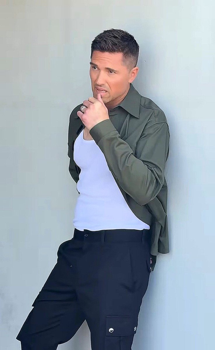 Girl called me ugly, I said girl where