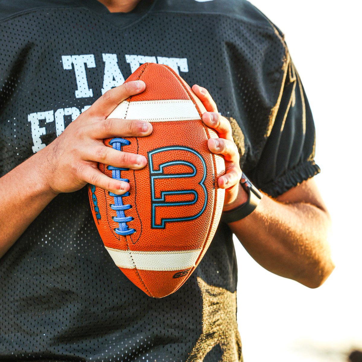 WilsonFootball's tweet image. Take your off-season training to another level.
Shop the Wilson GST Color Football collection today, available below.
#WilsonFootball
--
➡️: bit.ly/GSTColors
--