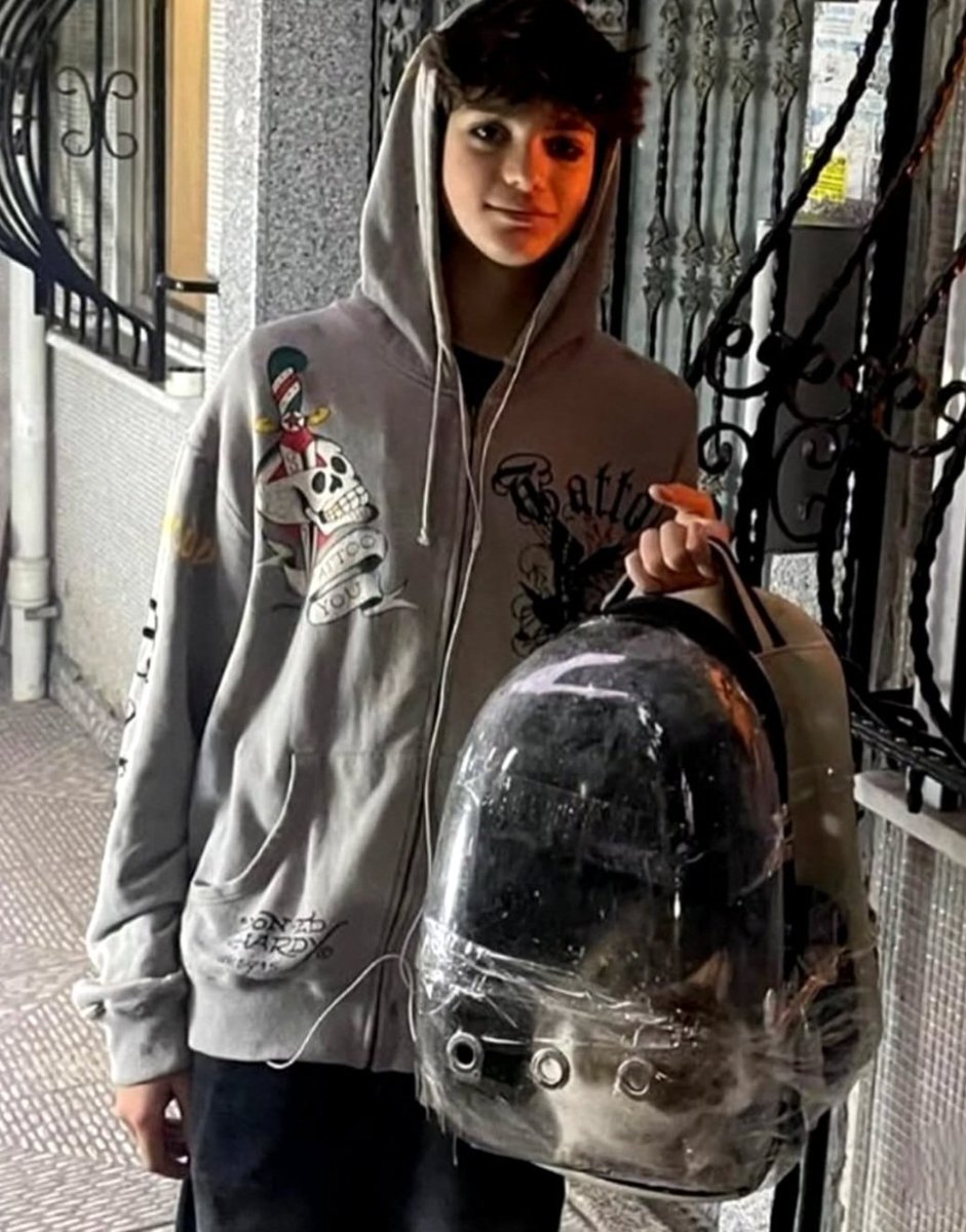 Ahmet seni çooooooookkk seviyorum,içimden geldi😌Hem de çok seviyorum 🤍🪽
#MattiaAhmetMinguzziicinadalet
#MattiaAhmetMinguzzi 
#MinguzziYasasıÇıksın 
#mattiaahmetminguzziemsalolsun