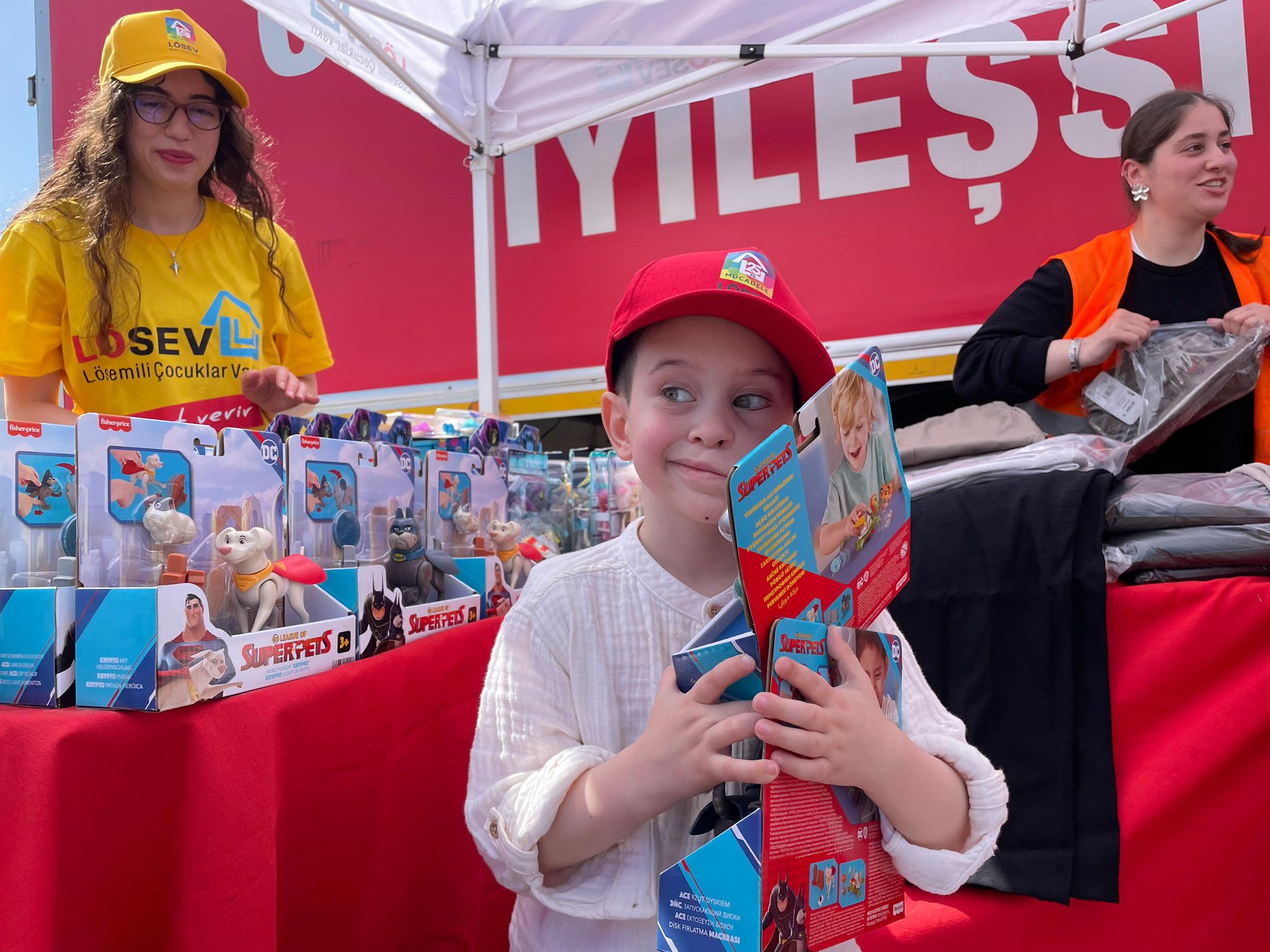 LOSEV’s ‘Goodness Truck’ is spreading joy in July 2025 with activities for children battling leukemia. (Photo via LOSEV on X)