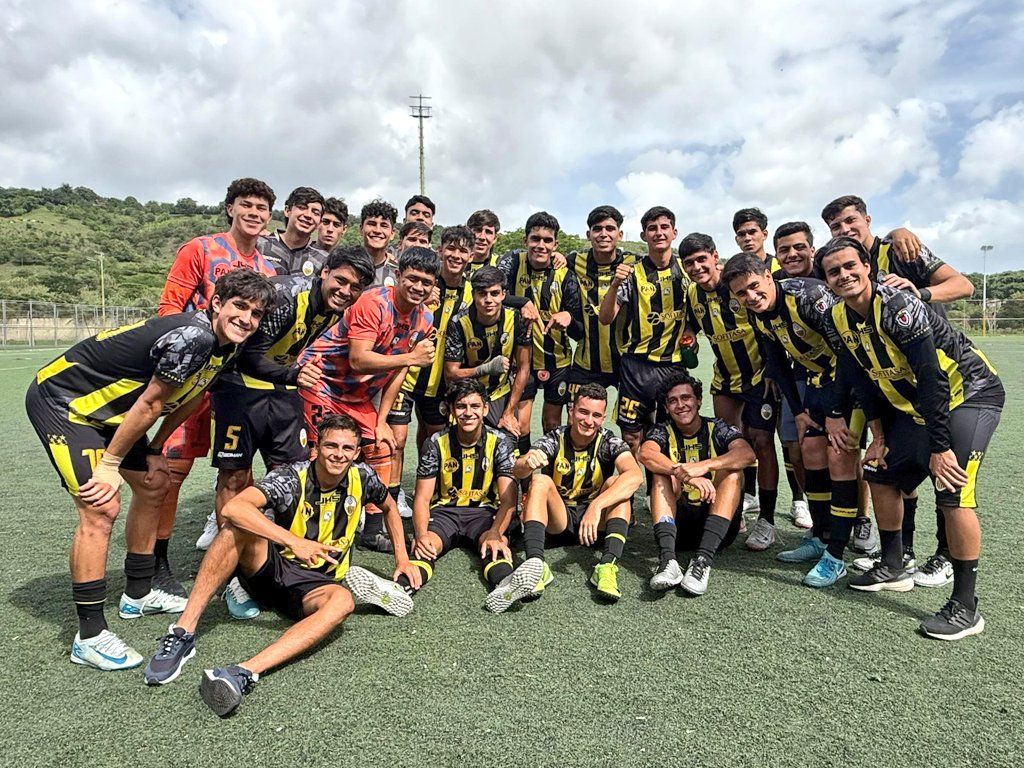 #CanteraDTFC | #S21 | ⏱️90' | #TAC 6-1 #VIG | 🔚¡FINAAALLL! Arrolladora actuación de la Sub-21, con una goleada en casa para hacer posible la jornada perfecta del bloque alto en el "12 de Febrero" 👏🏻 #LigaFUTVEJunior 🏆

#VamosTáchira 💛🖤
#ElFuturoDelFUTVE 🇻🇪