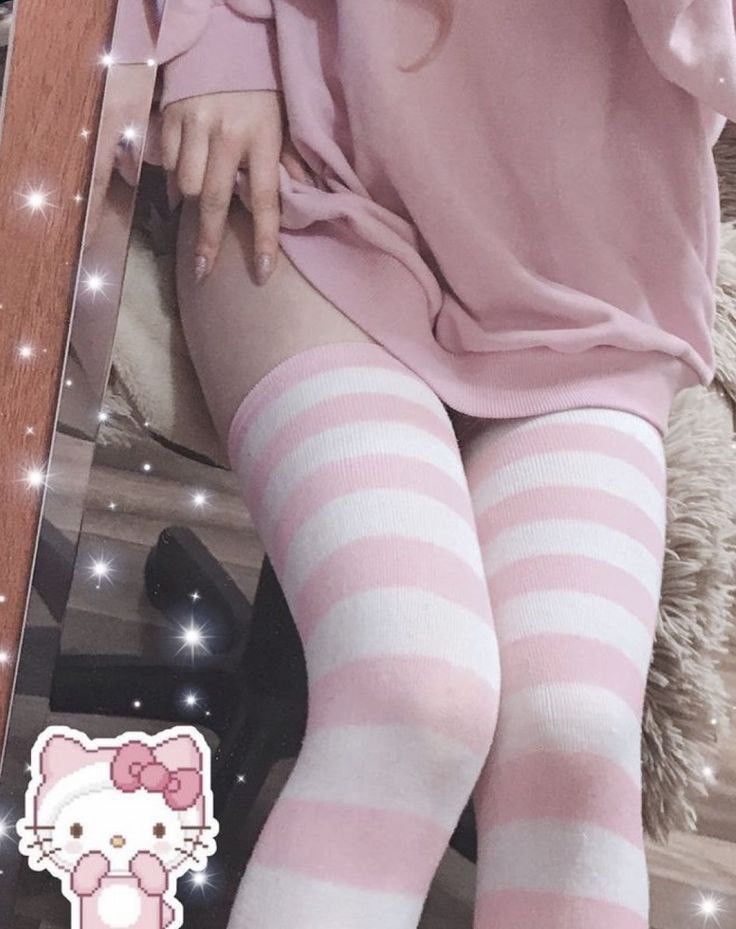 I loved the color combination...💞🤍
#femboy #femboyfashion
