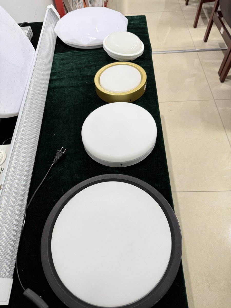 Coco07120712c's tweet image. 🌟Ceiling Light
Welcome to contact me.
☎️Whatsapp: +86  15362511941
📱Wechat: +86   15585851393
#ledlighting #led #elegant #sample #ceiling #ceilinglighting