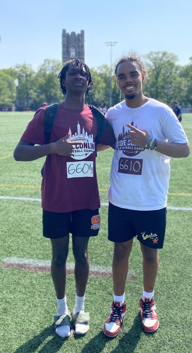 Troy Hampton tweet media