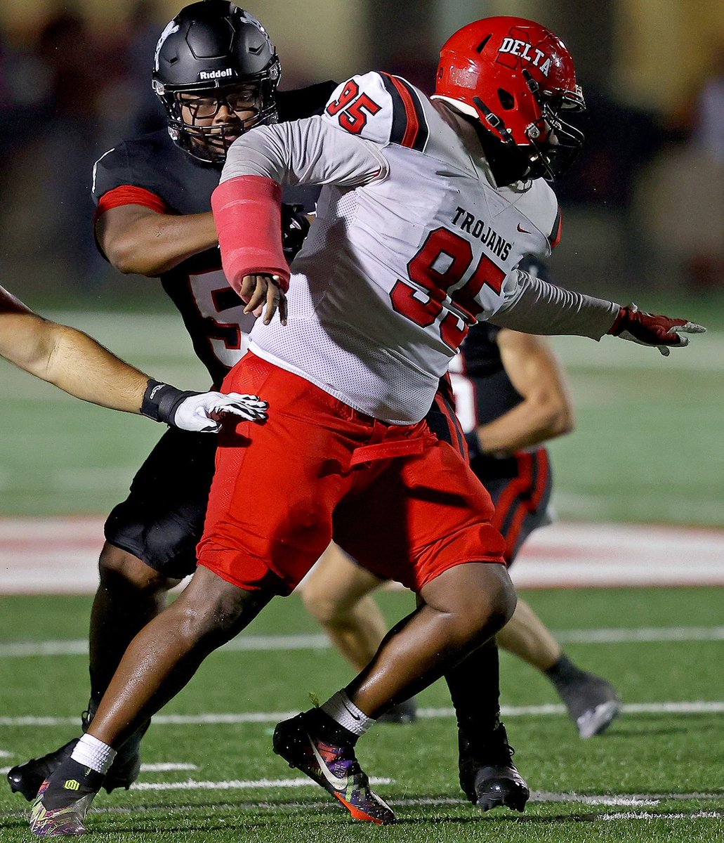 Tyler Bailey <a href="/95sacks/">Tyler Bailey</a> @ Mississippi Delta JuCo <a href="/Mdccfb/">MDCC FOOTBALL 🔴⚫️</a> picks up <a href="/hupirates_fb/">Hampton Football</a> Offer <a href="/jucoweekly/">JUCOWeekly™️</a> <a href="/MSJUCOREPORT/">MS JUCO FOOTBALL™️</a>
