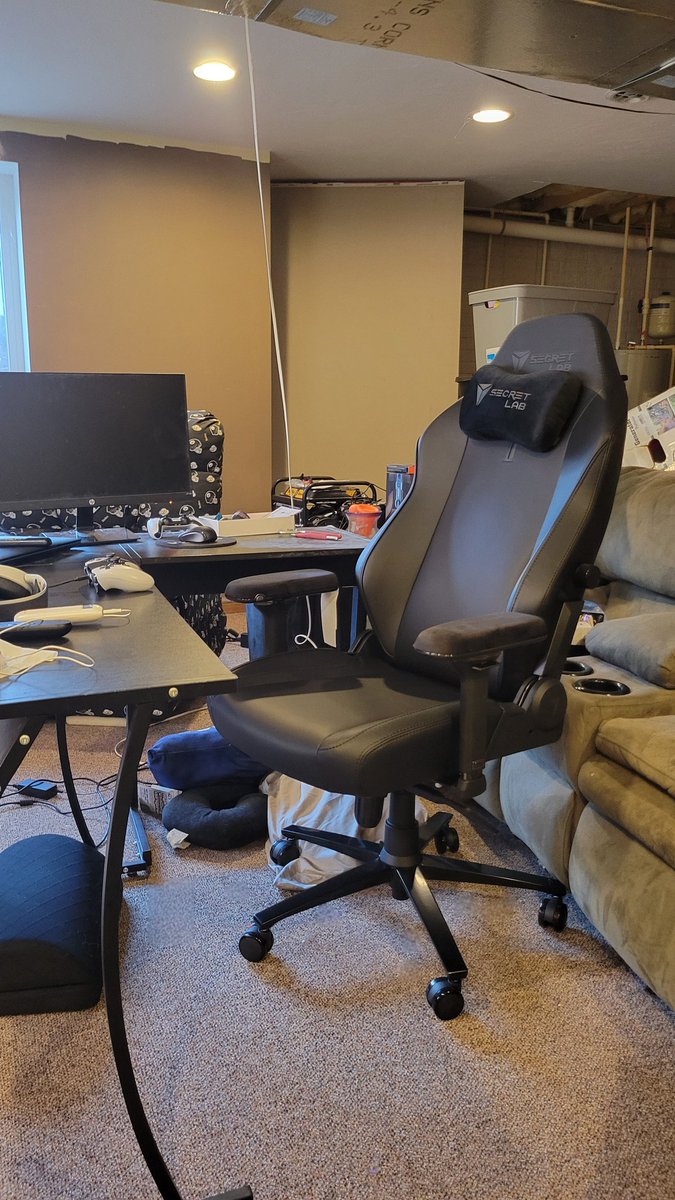 c₳ntwegetit🛡🐍 tweet media