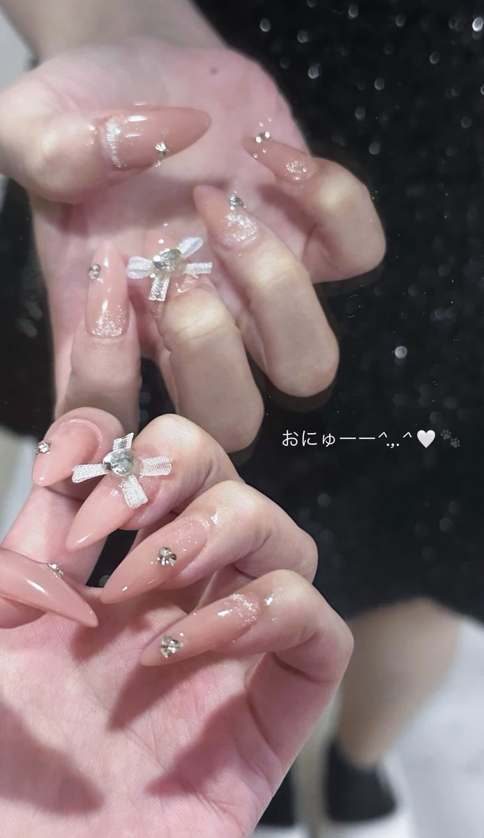 chiz0j's tweet image. 私はネイルのデザインを探す天才だとおもう･･･🔍❤︎
今月も可愛い網紅chanですｯ((４枚目
#網紅ネイル