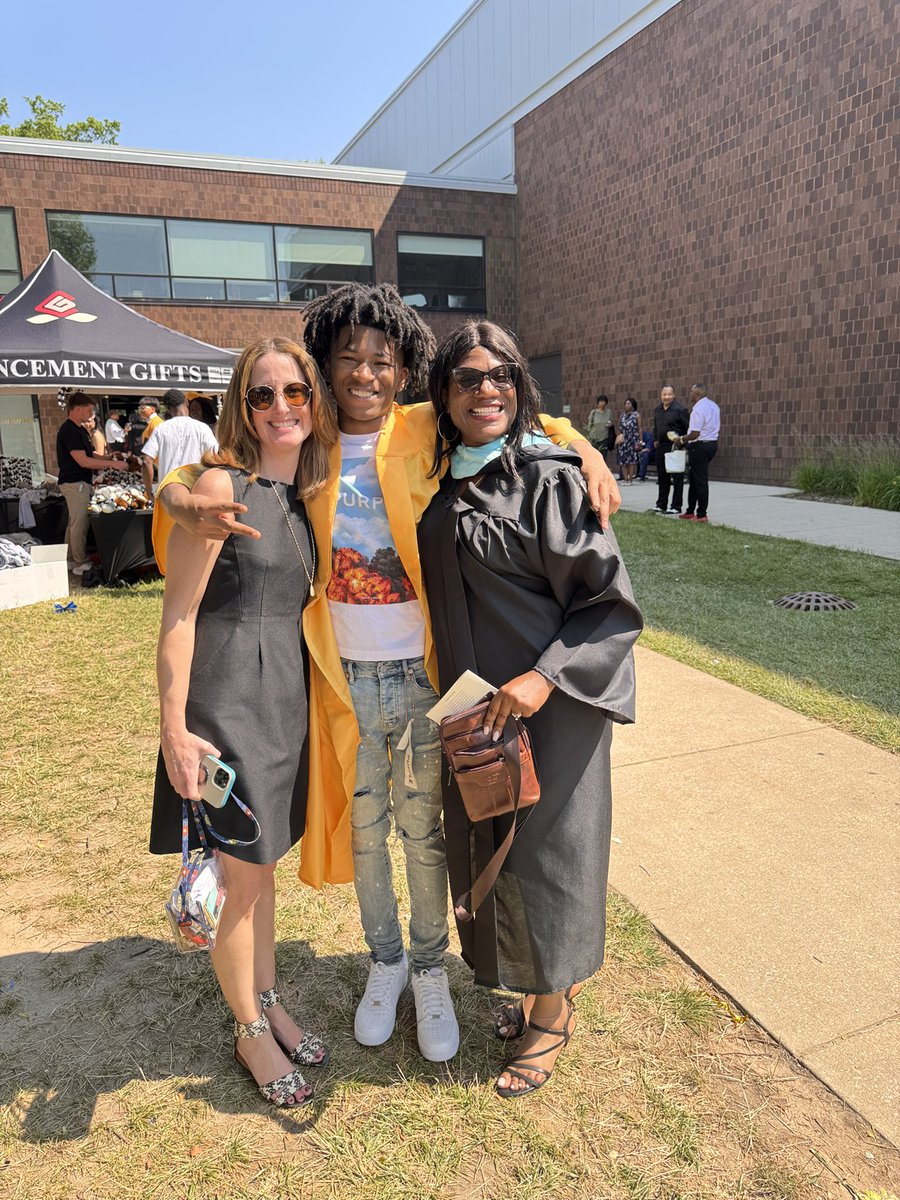 Terri Moses (@terri_moses) on Twitter photo Congratulations to the Owings Mills HS Class of 2025! This is just the beginning! I will miss you! <a href="/OMHS_Eagles/">OwingsMillsHS</a> Congratulations to the Owings Mills HS Class of 2025! This is just the beginning! I will miss you! <a href="/OMHS_Eagles/">OwingsMillsHS</a>