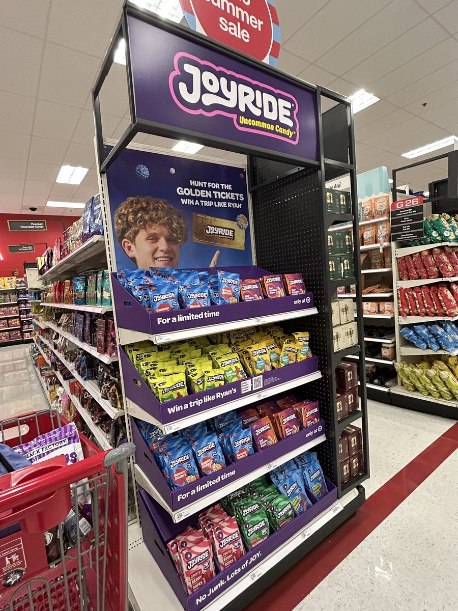 milisung's tweet photo. @joyridesweets the hype is so worth it! we love you ryan !!!! #joyridesweets https://t.co/5uV4bzTXZz