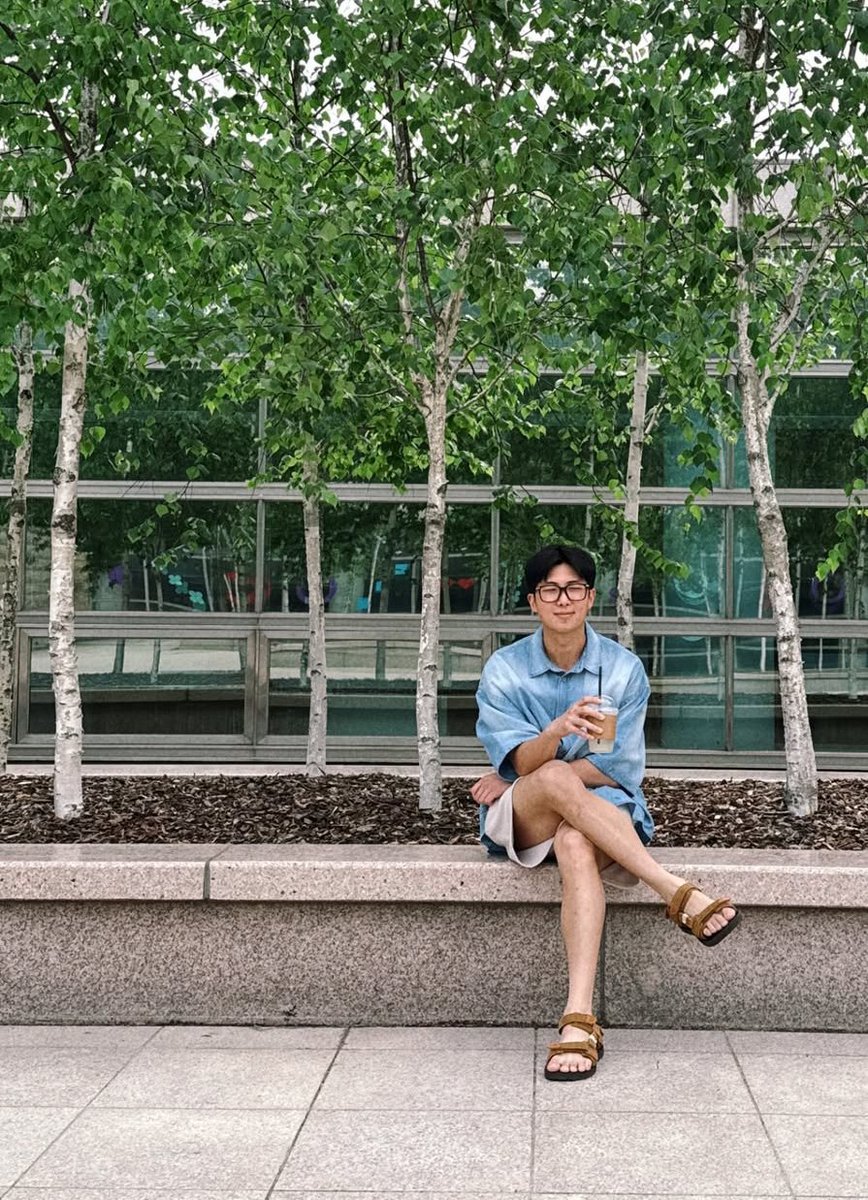 01rkive's tweet image. 모든 일은 예정대로 일어납니다

모든 순간, 결정, 선택, 만남, 사람, 실수, 교훈, 앞으로 나아가다, 뒤로 물러서다, 상심, 사랑, 실패, 돌파구, 꿈... 이 모든 것이 당신의 삶 전체를 이루는 작은 점들입니다. 각각의 경험은 다음 경험으로 이어지고, 비록 지금은 모든 것이 흩어져 있는 것처럼…