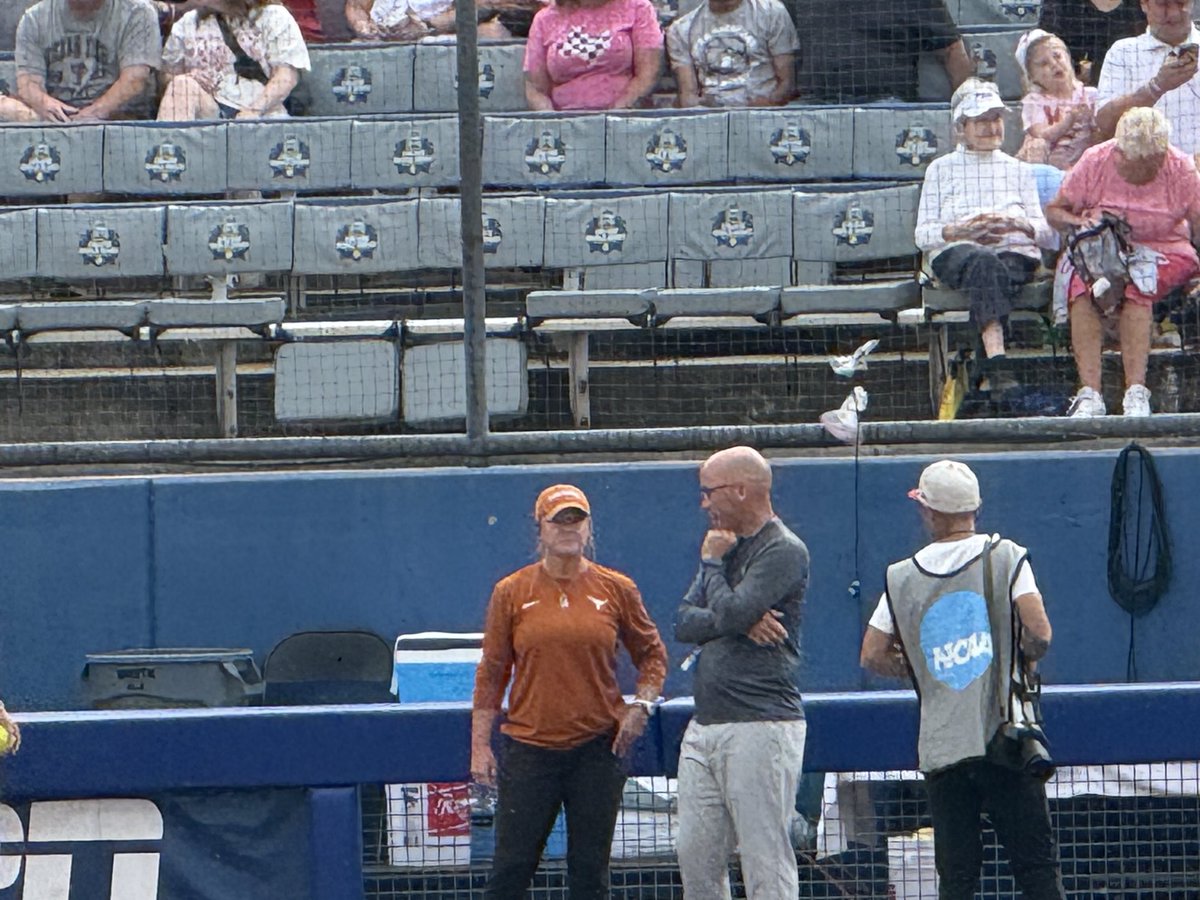 Quick trip to watch some softball tonight…special shout out to Temple Wildcat alum, Texas asst. Coach Zaleski…⁦Spread the Empire!
<a href="/templewildcats/">Temple Wildcats</a>⁩ ⁦<a href="/OttTempleISD/">Bobby Ott</a>⁩