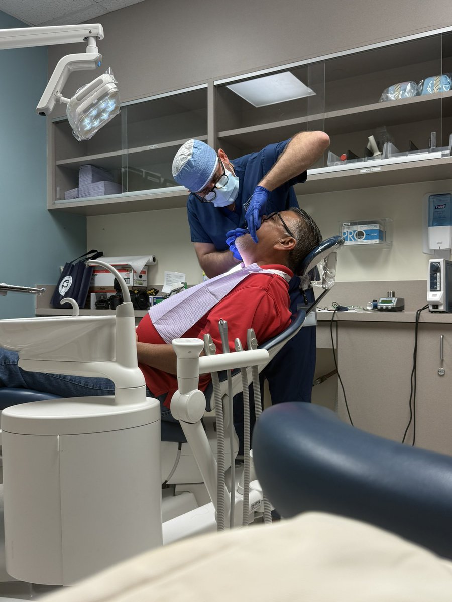 Third day today at MD Anderson.
#CancerSucks