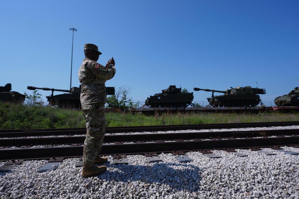 Army leaders defend parade and border spending as Congress presses for answers trib.al/5FCaRli