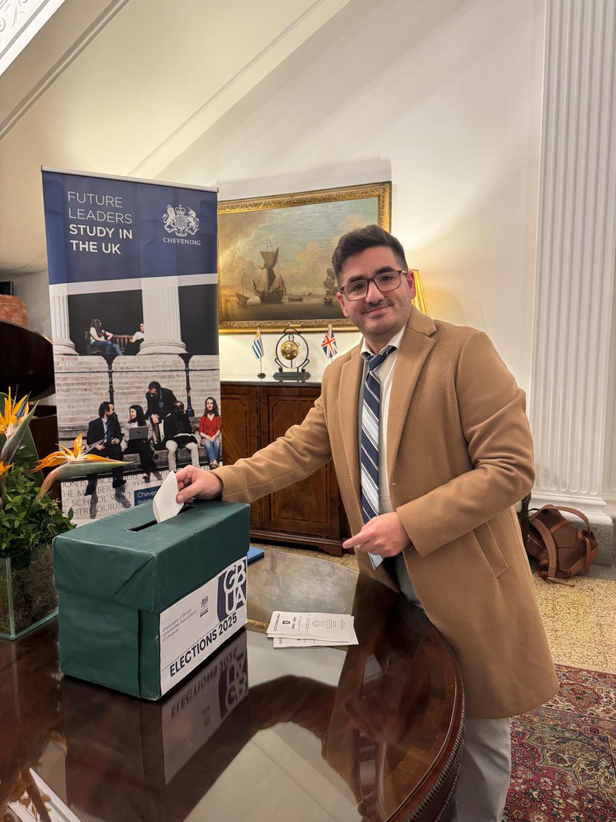 Celebramos la elección de un nuevo Board 2025-2027, liderado por Sofía Cairo y Ma.Eugenia Gonzalez 👏🏻👏🏻👏🏻Agradecemos el gran trabajo de Fiorella Santo y Matías Sardiña en la gestión anterior , y el constante apoyo del equipo de <a href="/UKinUruguay/">Embajada Británica</a>  y el embajador <a href="/mal_green/">Mal Green</a> 🇬🇧🇺🇾