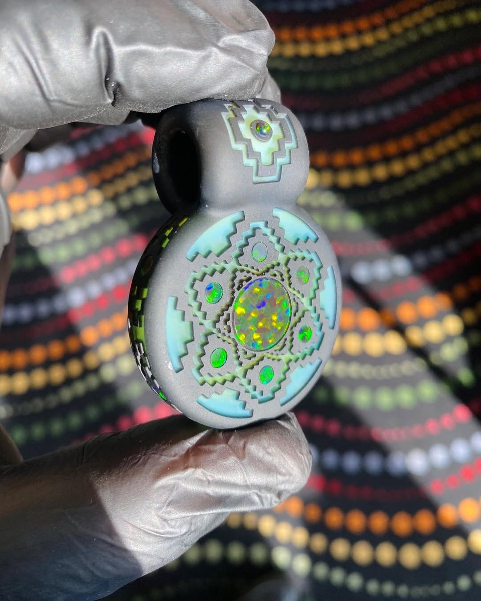 nickhiltbold's tweet image. 🚨🚨🚨Drop Alert 🚨🚨🚨
Huge thanks for everyone that follow me 💪🏻 Make sure you’d scroll through all of these pictures to check out these gems! 💎

#glassmaze #craved #pendantsofig #pendantsofinstagram #neckwear #seedoflife #longbranch #puffsmokeshopnj #borolove
