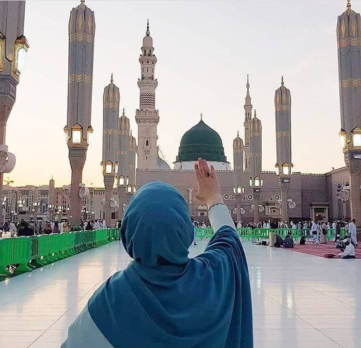 اﻟﺴَّـــــــﻼَﻡُ ﻋَﻠَﻴــْــﻜُﻢ ﻭَﺭَﺣْﻤَﺔُ ﺍﻟﻠﻪِ 
🌻صبح بخیر🌻

اِنَّ اللّٰهَ یَرْزُقُ مَنْ یَّشَآءُ بِغَیْرِ حِسَابٍ

جو اللّٰه کے دیئے ہوئے رزق کو کافی سمجھے
وہ زندگی میں کبھی کسی کا محتاج نہیں ہوتا 🧕🤲