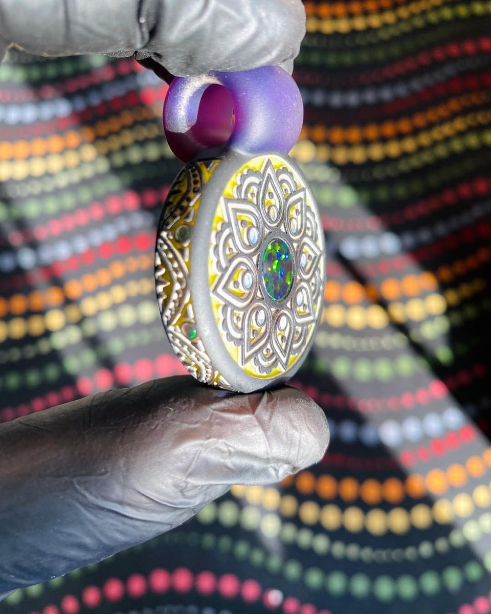 nickhiltbold's tweet image. 🚨🚨🚨Drop Alert 🚨🚨🚨
Huge thanks for everyone that follow me 💪🏻 Make sure you’d scroll through all of these pictures to check out these gems! 💎

#glassmaze #craved #pendantsofig #pendantsofinstagram #neckwear #seedoflife #longbranch #puffsmokeshopnj #borolove #bestofglass