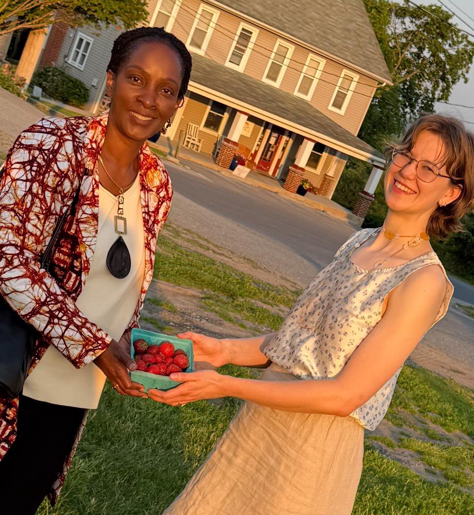 RobieKakonge_'s tweet image. This evening l had a wonderful time at the Grow Ahead: Planting Seeds for Success event at The Vineyard at Hershey in Middletown, PA. Celebrated the 2025 JumpStart Grant and Agricultural Business Master recipients, highlighting the future of farming. Grateful for the resources,…