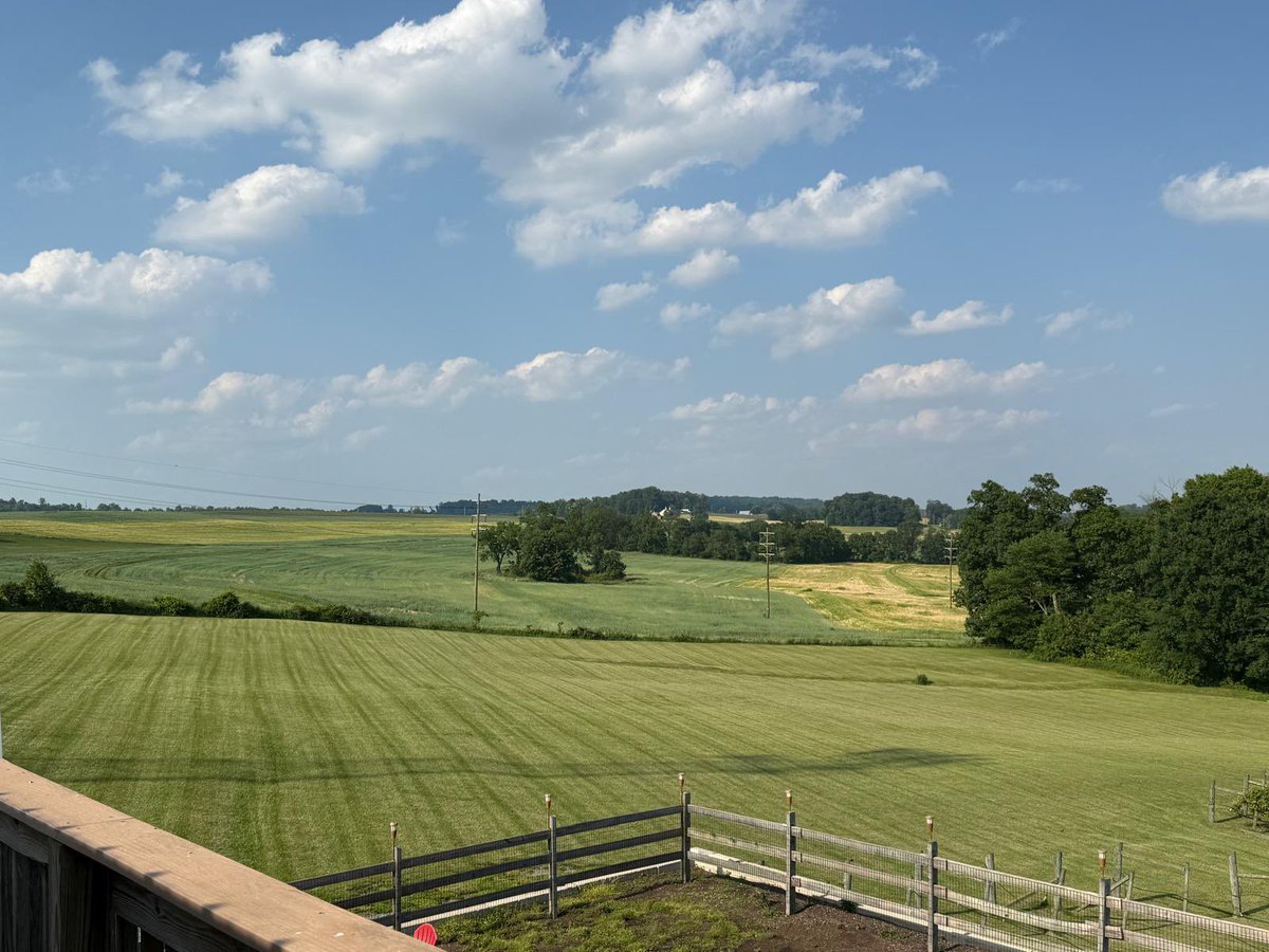 RobieKakonge_'s tweet image. This evening l had a wonderful time at the Grow Ahead: Planting Seeds for Success event at The Vineyard at Hershey in Middletown, PA. Celebrated the 2025 JumpStart Grant and Agricultural Business Master recipients, highlighting the future of farming. Grateful for the resources,…