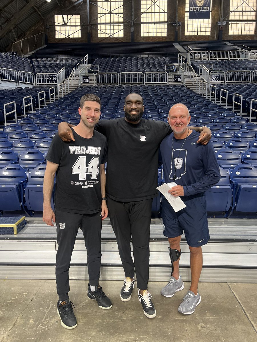 e_rav24's tweet photo. If I had more eligibility I would’ve committed on the spot! Loved my visit to Butler today! @J_Diebler https://t.co/GIGFTqsUO9