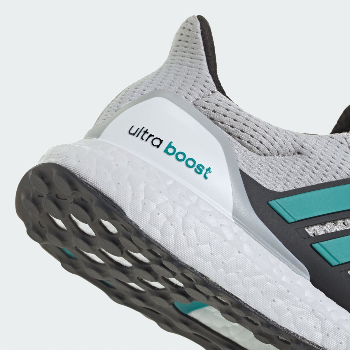 ☁️ adidas Ultraboost 1.0 "EQT" (2025)