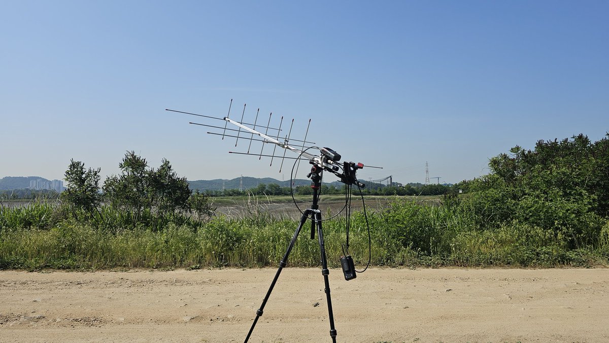 SO-50 25-06-04 23:40 UTC
QSO JA6EGM, BH3MVA, JN2QCV, BD3PYJ
CALL JA5BLZ
HRD 
Tnx! from PM37jj

AO-91 25-06-05 00:15 UTC
QSO JA5BLZ
CALL 
HRD 
Tnx! from PM37jj