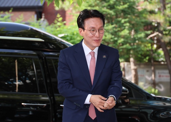 [속보] 김민석 총리 지명자 “국민 집단지성 하늘 같이 받들 것”