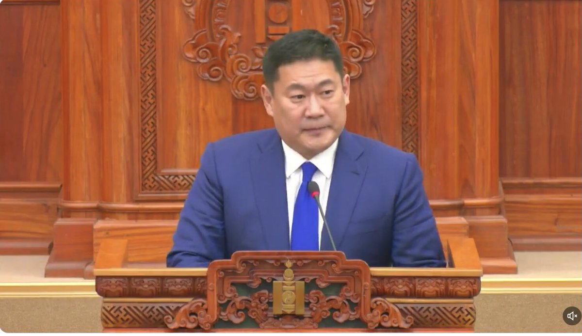 За энэ хүн ЕС-өө өглөө гсн уянгын халилаа зогсоогоод одоо хамгийн чухал нь энэ хүнээс ойлгомжгүй асар их хөрөнгө мөнгийг нь, энэ улсын эсрэг хийсэн бүх үйл хэргийг нь шалгаж, хариуцлага тооцох цаашлаад шорон руу нь зайлуулах шаардлагатай.