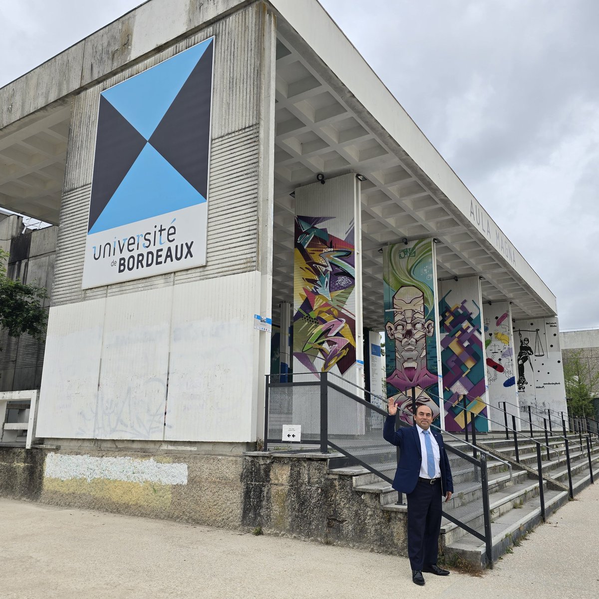 Gran inicio del 5to Congreso Mundial <a href="/CIELOlaboral/">Comunidad CIELO</a> excelentes ponencias en el primer día de congreso, muy agradecido por la oportunidad de exponer,junto a colegas de diferentes latitudes, gracias a la Universidad de Burdeos Francia.