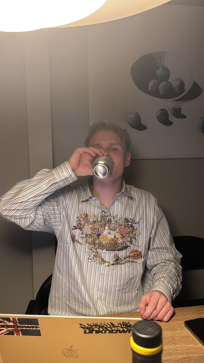 óli kaldi 🥶 tweet media