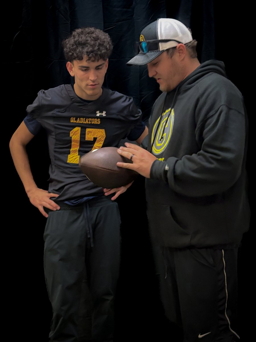 CT Harper (@harper_ct) on Twitter photo Thank you <a href="/CoachMcMurray5/">Brett McMurray</a> for the great convo about playing at Chabot College.
<a href="/LHSCOWBOY_FB/">Livermore Football</a> <a href="/PGregorian/">Paul Gregorian</a> <a href="/GHoward_Scout/">Gary Howard -Scout</a> Thank you <a href="/CoachMcMurray5/">Brett McMurray</a> for the great convo about playing at Chabot College.
<a href="/LHSCOWBOY_FB/">Livermore Football</a> <a href="/PGregorian/">Paul Gregorian</a> <a href="/GHoward_Scout/">Gary Howard -Scout</a>