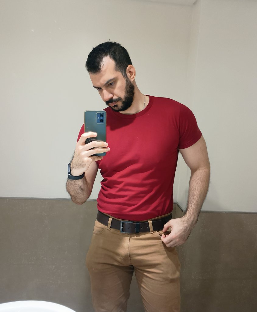 luisrubenm's tweet photo. 🤳🏻🟥🟧🧔🏻‍♂️ https://t.co/AkmTK4KP2z