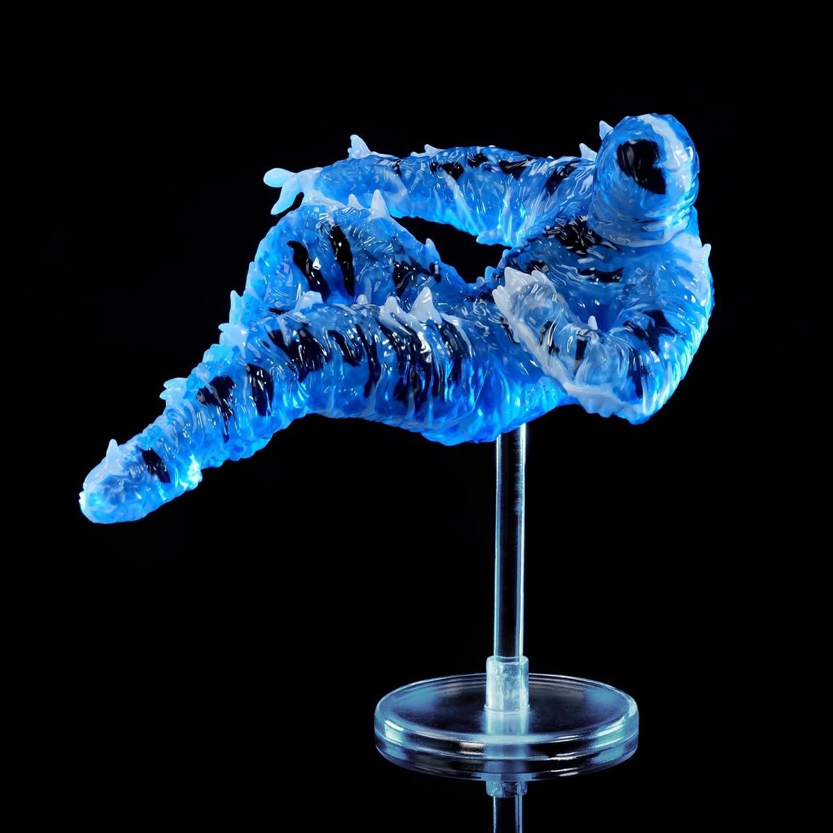 preternia tweet media