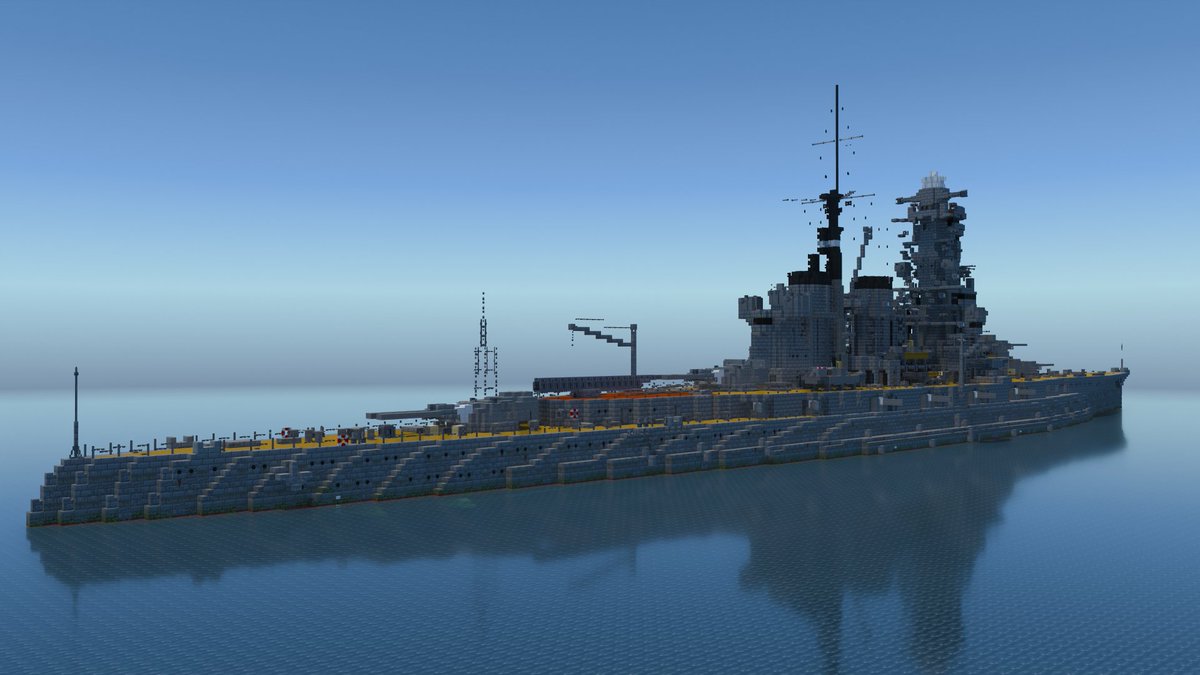 【マイクラ軍事部】戦艦比叡（最終時）

大和型テスト艦として艦橋構造物が大きく変化した比叡。他の金剛型とは全く異なるモダンなデザインが見る人を惹きつける。
旧式船体に新式装備ってロマンだよね！

詳しくはこちら
youtu.be/r4ip4lkhftU?si…

＃マイクラ軍事部　＃嶺央帝国　＃帝国海軍再建計画
