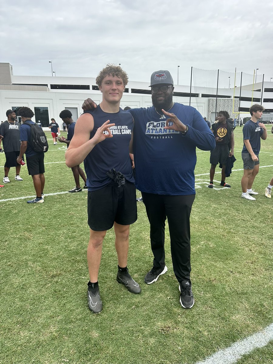 JHebel88's tweet image. Had a great time at the FAU/FSU Camp today. Here are a couple reps from the 1v1’s. Worked hard all day. Learned some new things from very knowledgeable coaches and look forward to keeping in contact and building these relationships. @coachhenn12 @damheswift_3 @JakeCha75280315…