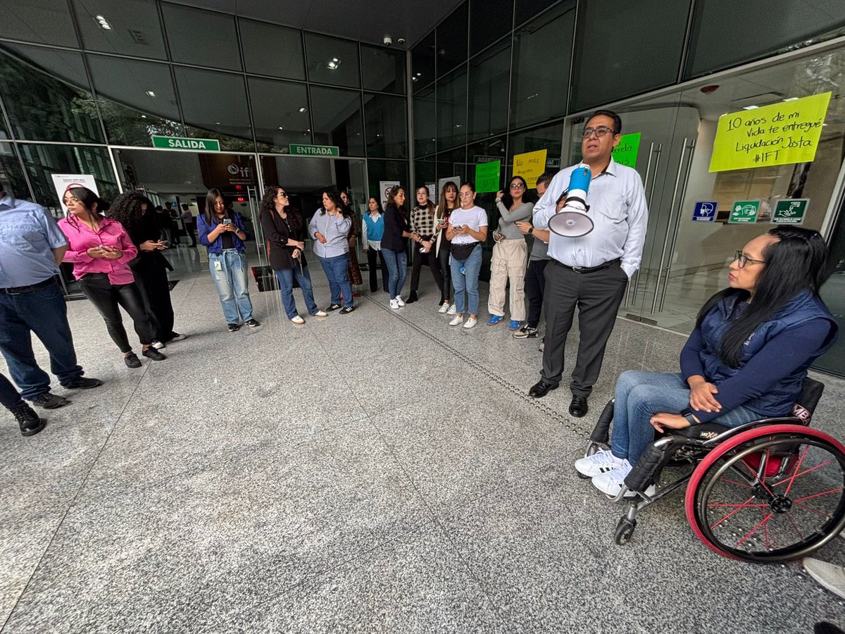 🟢Trabajadores del IFT se manifiestan de forma pacífica afuera de las instalaciones del edificio sede 🗣️📢‼️‼️ #senadores #diputados #reformaleydetelecomunicaciones #DerechosLaborales